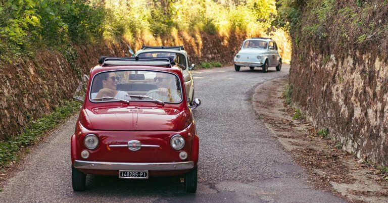 Bildet viser Fiat 500 i Toscana