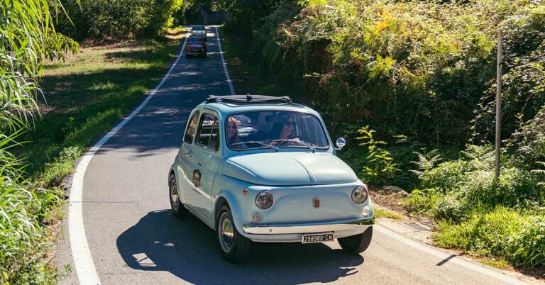 Bildet viser Fiat 500 i Toscana