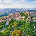 Bildet viser slottet Rocca Della Guaita i San Marino.