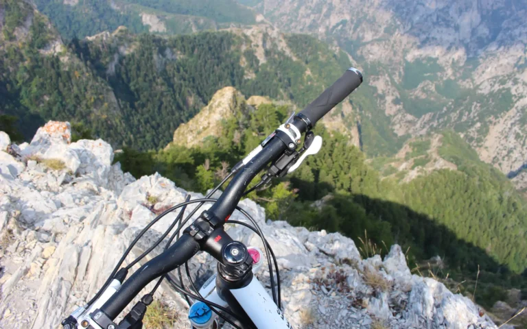 Terrengsykkeltur fra De maritime Alpene til Middelhavet - Via del Sale - med Expa Travel