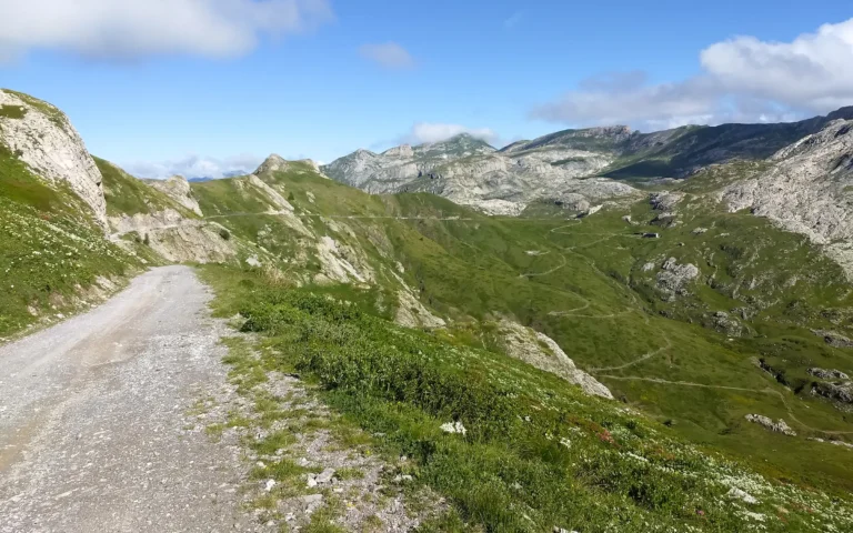 Terrengsykkeltur fra De maritime Alpene til Middelhavet - Via del Sale - med Expa Travel