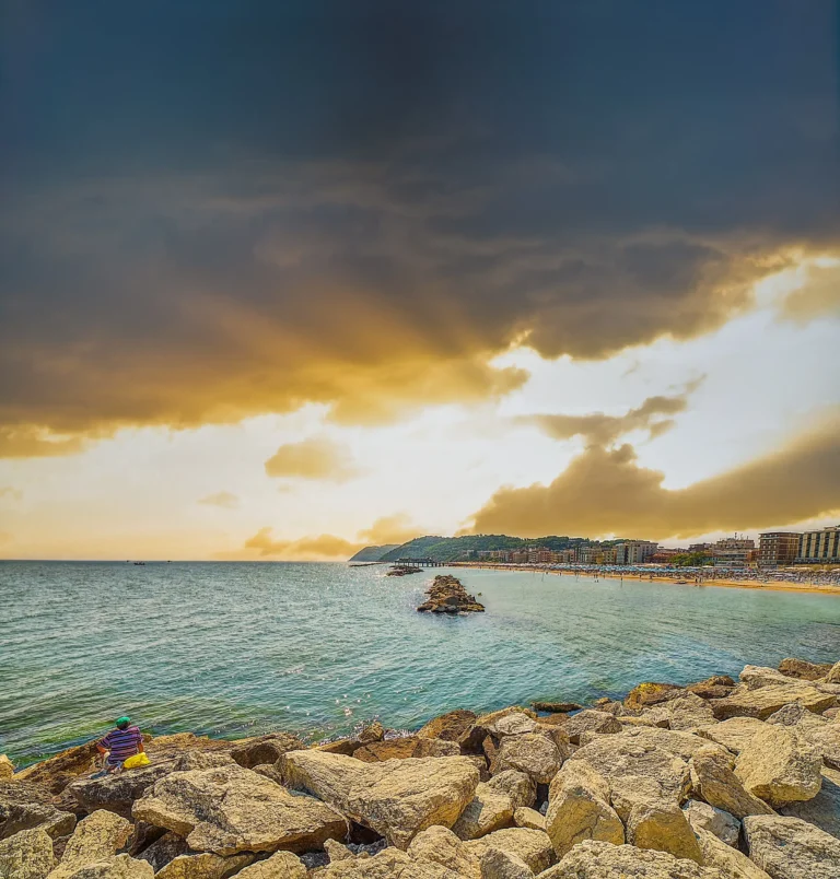 Stranden på Gabicce Mare ved Adriaterhavet