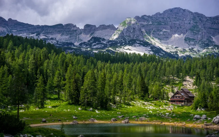 Seven Lakes Valley i Triglav Nasjonalpark, Slovenia | Expa Travel